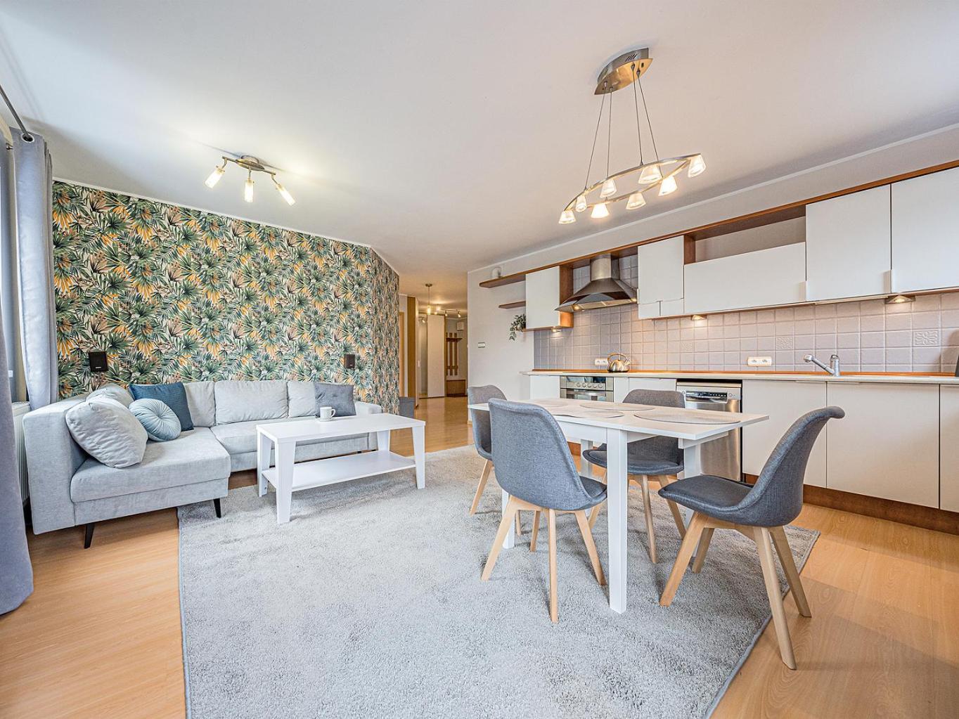 גדינייה Citystay Reja Apartament Z Parkingiem מראה חיצוני תמונה